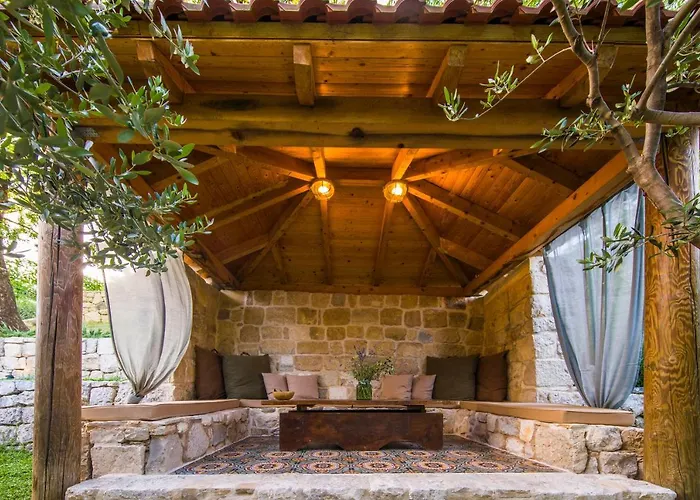 Holiday Home Radic, Heated Pool United With Nature